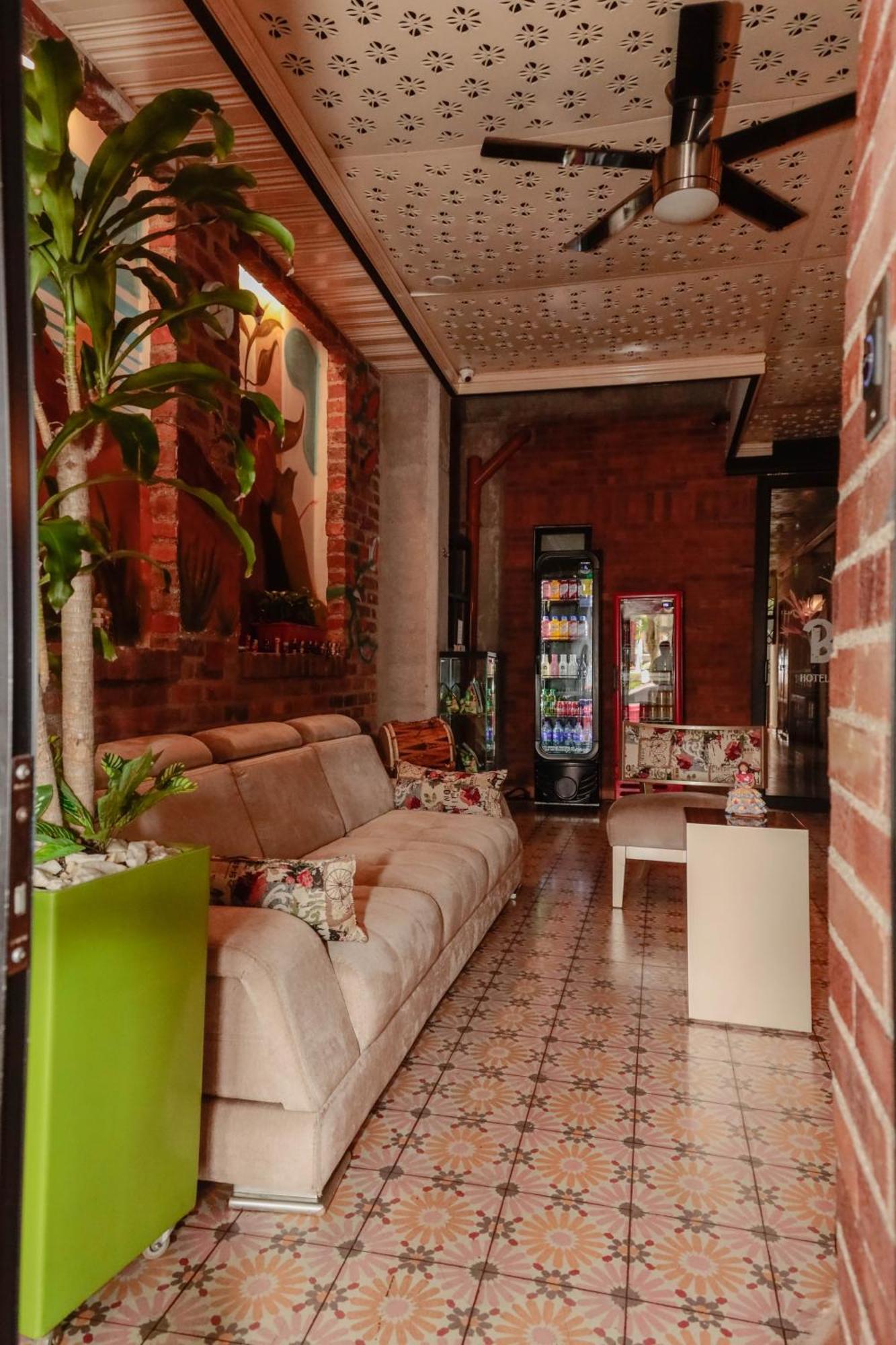 איבגו Bunde Haus Hotel Express Boutique מראה חיצוני תמונה